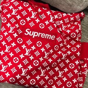 LOUIS VUITTON X SUPREME HOODIE REAL